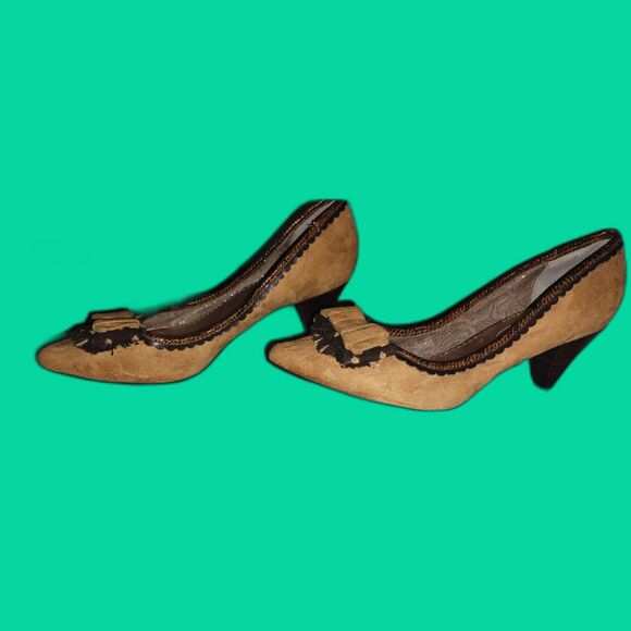 Poetic License London Brown Retro Style Pumps Size 9.5 Funky Unique Artsy - Picture 1 of 10